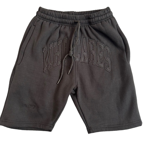 WHO CARES?! Shorts Men Size S Black Logo Adjustable Elastic Waist Zip Pockets - Picture 1 of 13